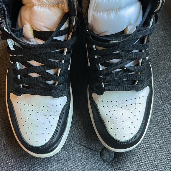 Nike Jordan 1 Mocha High - Picture 2 of 4